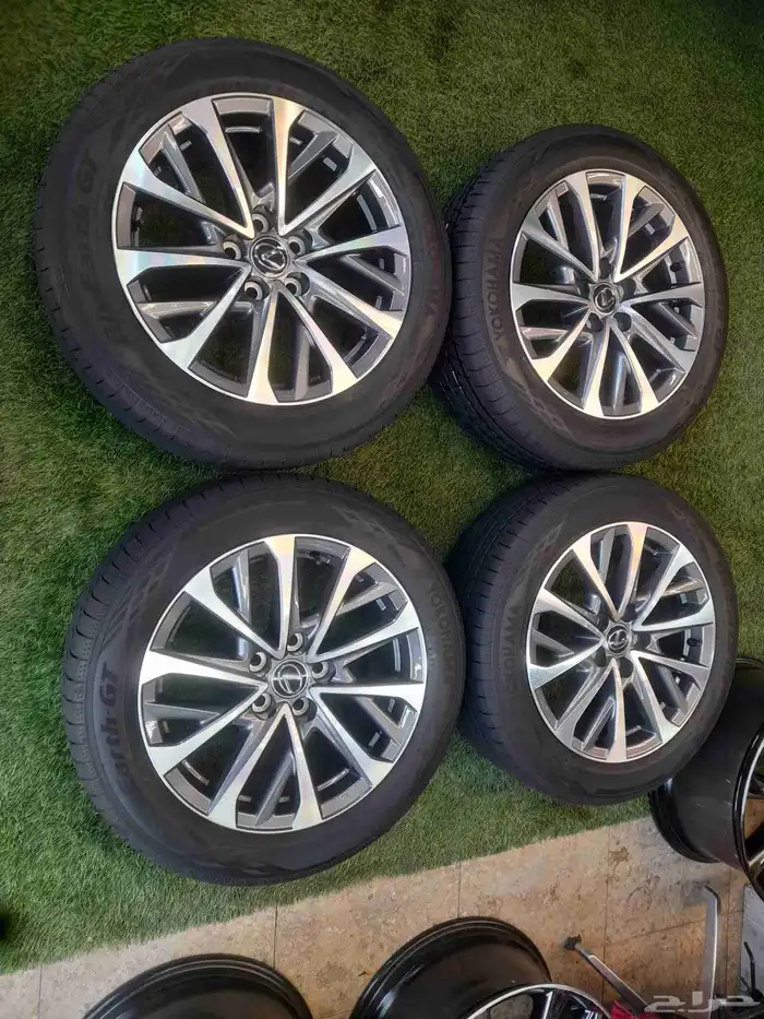 جنوط لكزس es350 مقاس 17 مع كفرات يوكوهاما اصلي وكاله 3