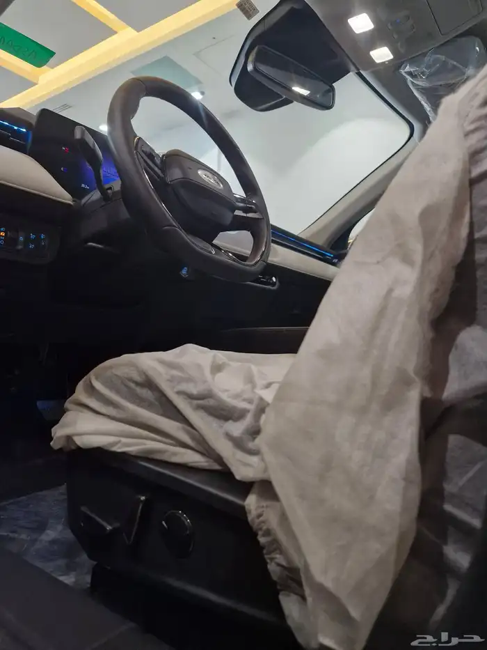 فورد تورس تيتانيوم 12