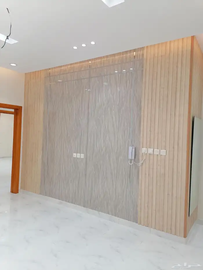 للبيع عماره دور جديد مساحته 356م بحي الملك فهد 20