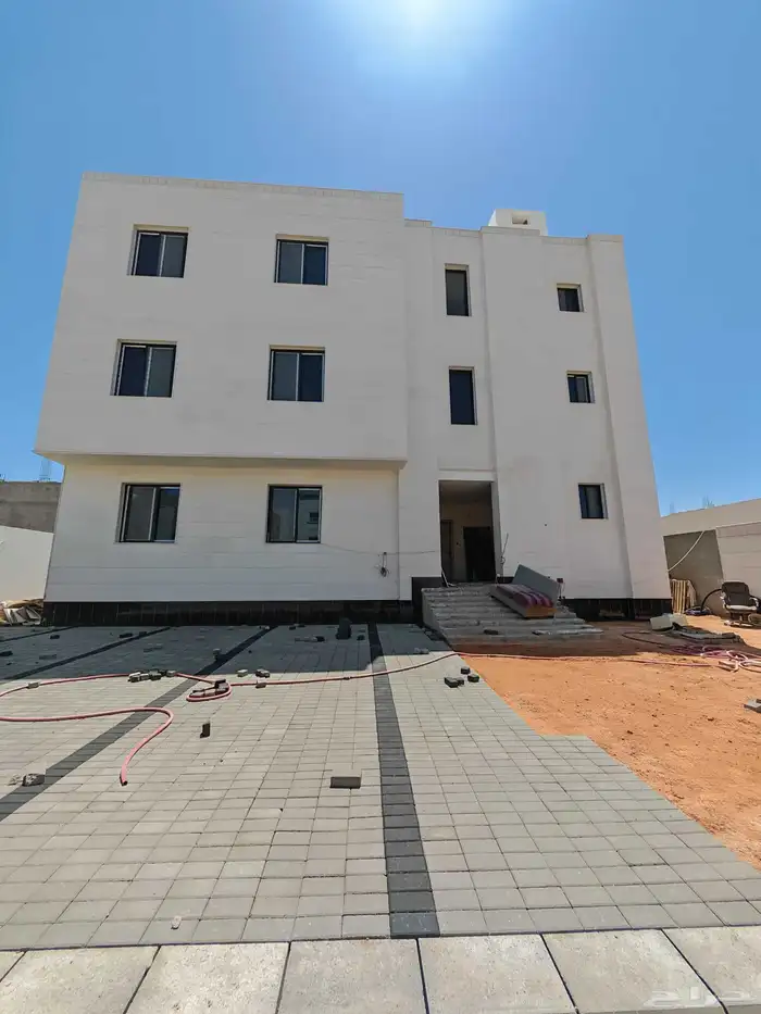 عمارة سكنية مميزة بشوران للبيع 0