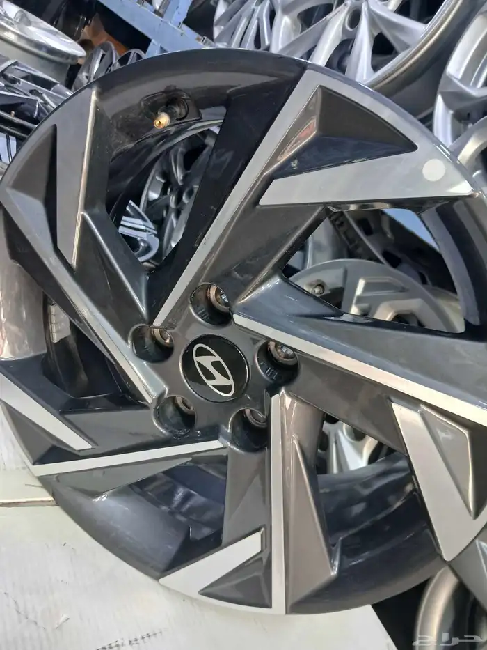 Elantra 2025 wheel rim   size 17 1