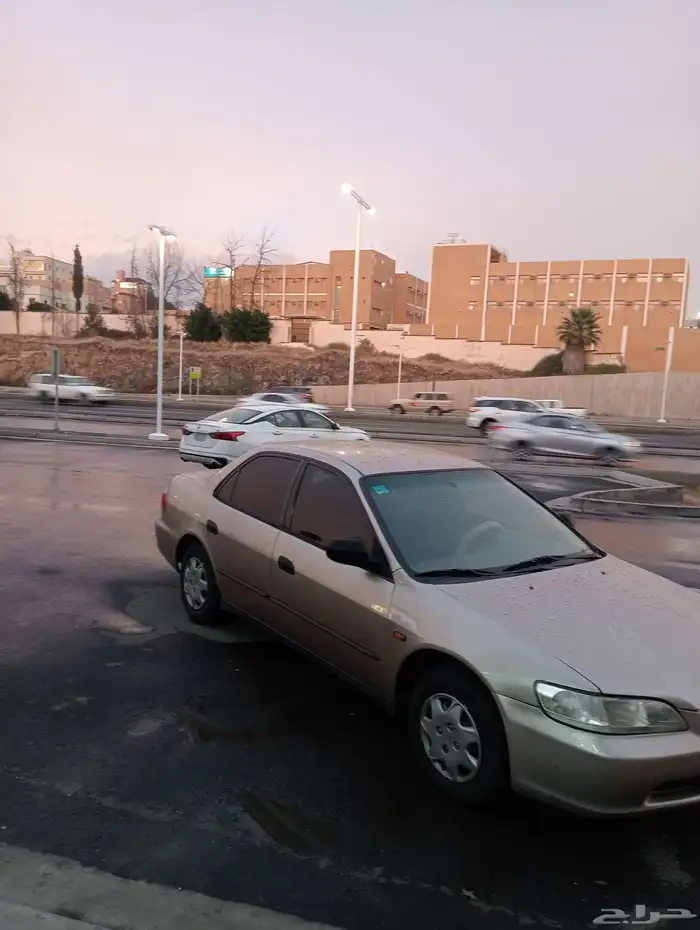 هوندا اكورد موديل 2000 6