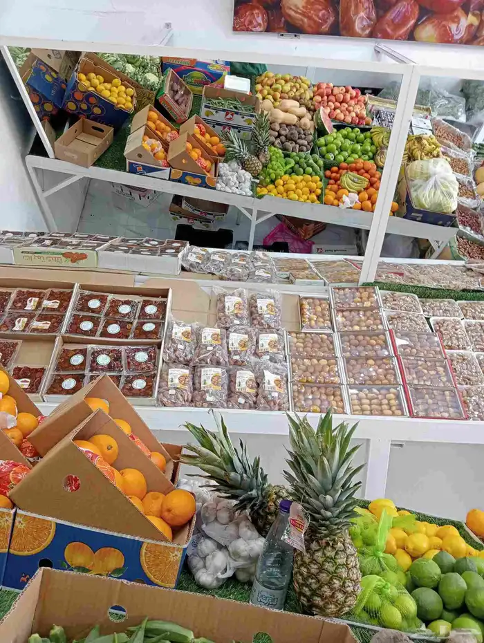 يوجد لدينا توصيل طلبات خضار وفواكه واحه كتام فرع رقم 2حي عبد 8