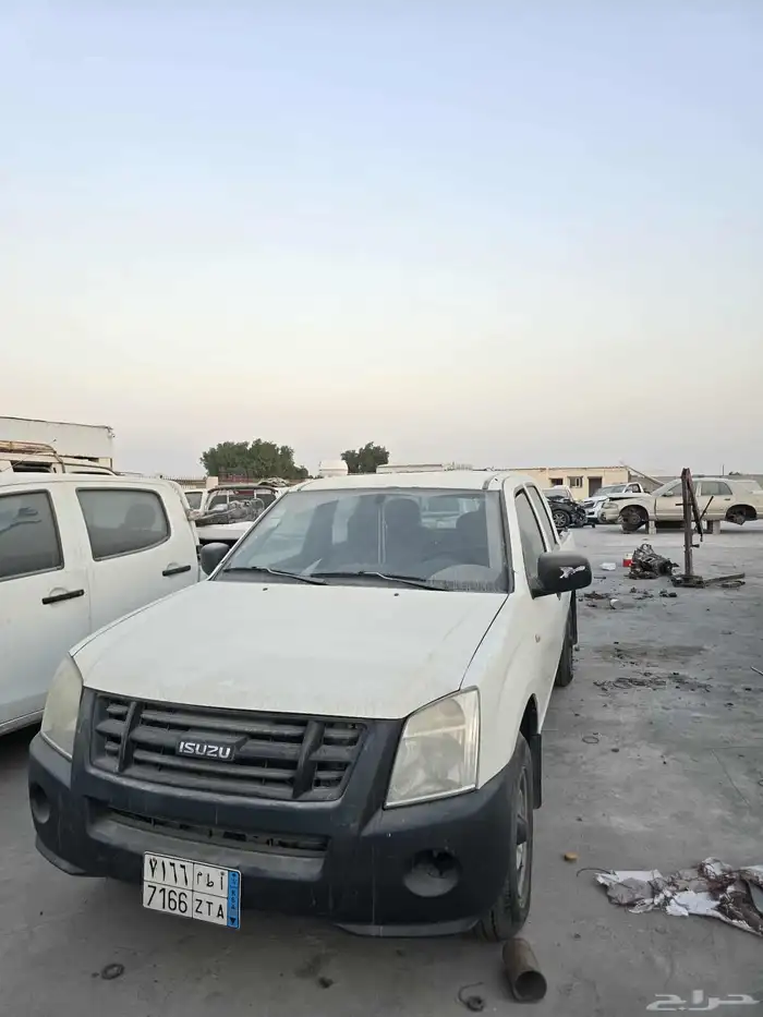 ايسوزو ديماكس 2010 2