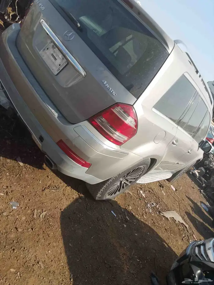 مرسديس ام ال حجم500  مديل2010تشليح قطع الغيار متوفر 3