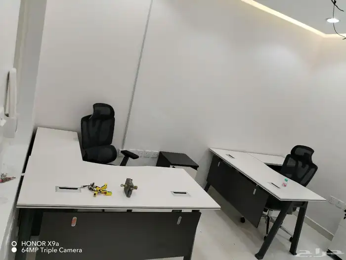 مكاتب عمل   دواليب حديد   كراسي ثابت متحرك 37