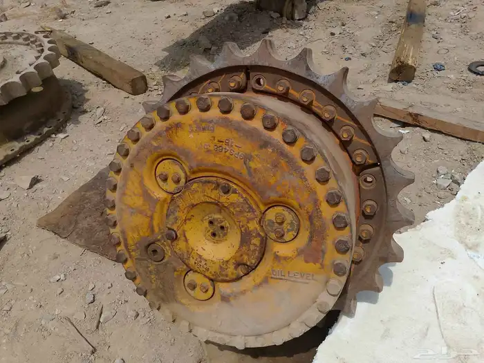 مكائن وفخض للبيع 1