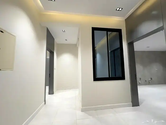 للبيع شقق ارضيه وعلويه تشطيب راقى vip خلف المطار ب 550 الف 27