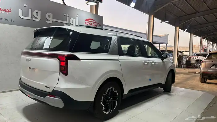 كيا كرنفال 3.5 ستاندر D257 موديل 2025 5