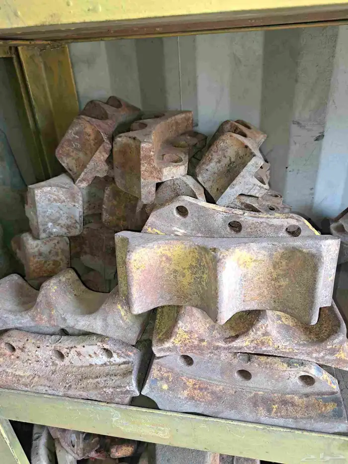 قطع غيار 8