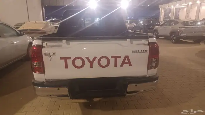 تويوتا هايلكس 2025 1