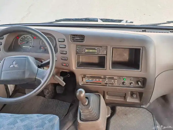 مستبيشي روزا الموديل 2020 8