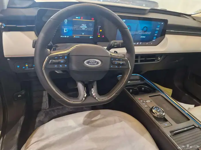 فورد تورس تيتانيوم 17