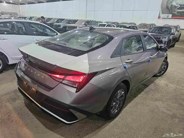 هيونداي النترا 2025 سمارت 1.5 8