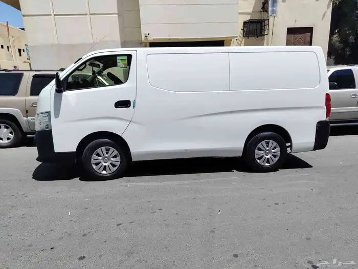 للبيع باص نيسان 2020 4