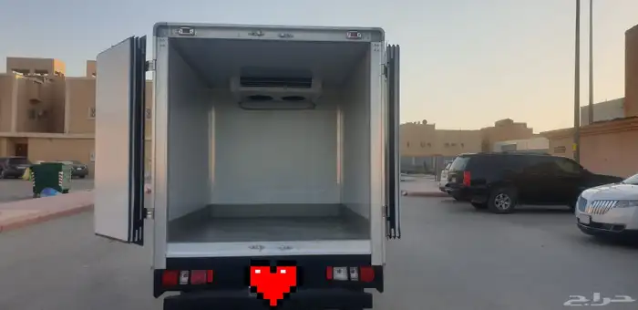 اسوزو تلاجه موديل 2023 اصفار 1