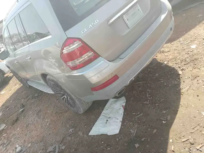 مرسديس ام ال حجم500  مديل2010تشليح قطع الغيار متوفر 7