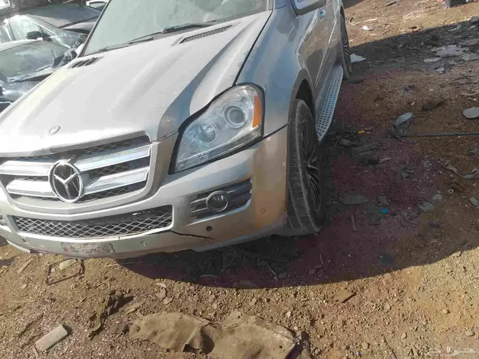 مرسديس ام ال حجم500  مديل2010تشليح قطع الغيار متوفر 6