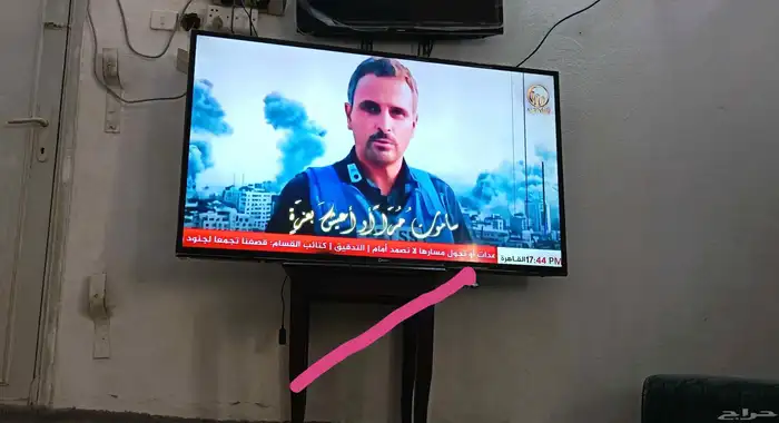 دانسات عاديه فيها شخطه بسيطه موضحه بالسهم 50بوصه 0