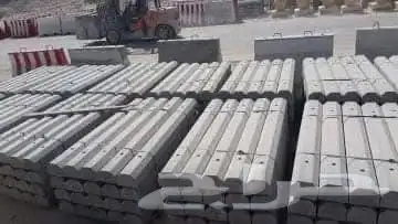 يوجد لدينا منتجات جميع المقاصات من الحواجز الخرصانيه وبافضل 4