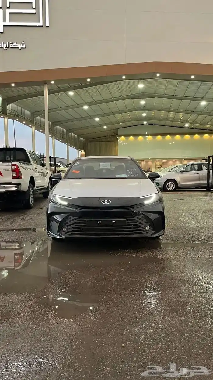 كامري E بنزين اسود 2025 كاش واقساط 1