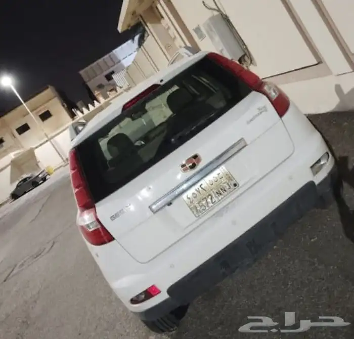 سيارة جيلي امجراند X7 2016 0