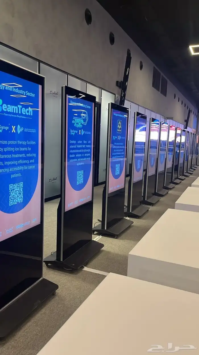 منظم  منسق حفلات  مؤتمرات 0