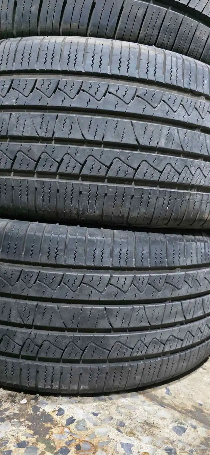 2 كفرات صيني مقاس 275 35 20  2 كفرات صيني مقاس 275 40 20 1