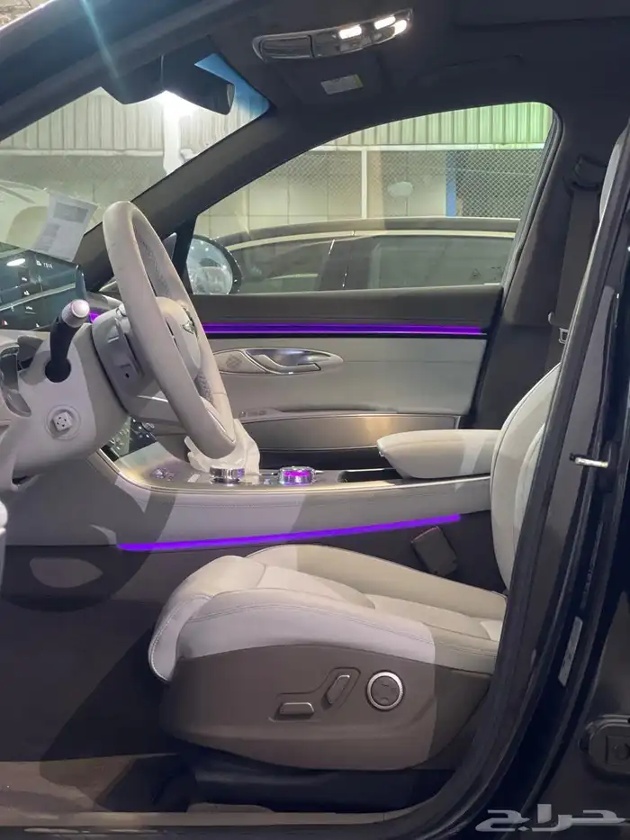 جنسيس GV70 برستيج بلس موديل 2025 5