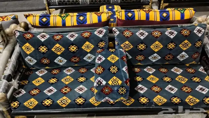 لبيع الكراسي الخارجيه والكنب الخارجي 6