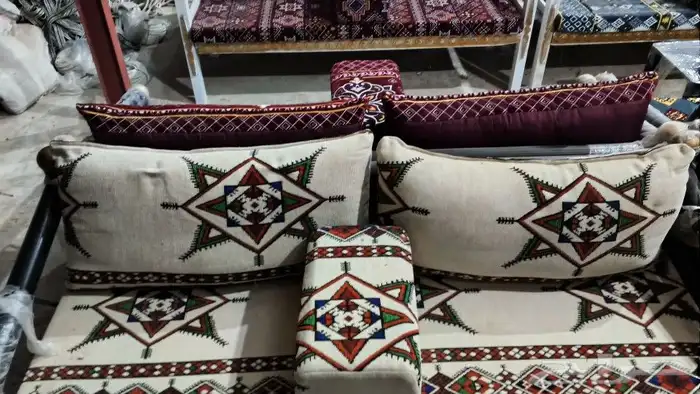 لبيع الكراسي الخارجيه والكنب الخارجي 3