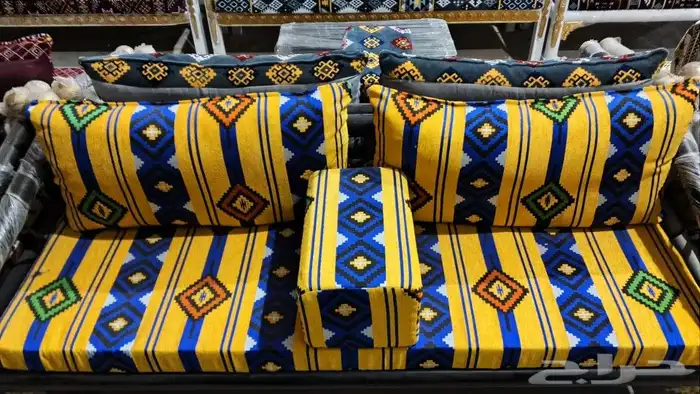 لبيع الكراسي الخارجيه والكنب الخارجي 4