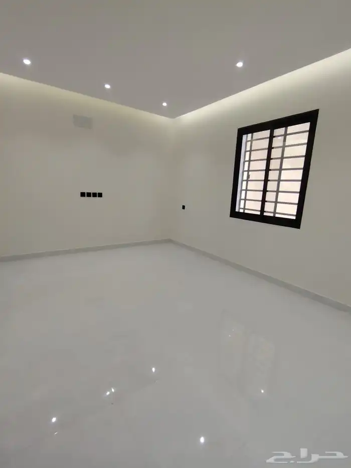 للبيع روف أرضي شمال خميس مشيط الثمانين سعر مناسب 14