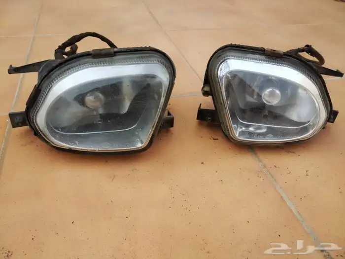 للبيع كشافات ابو عيون E w211 0