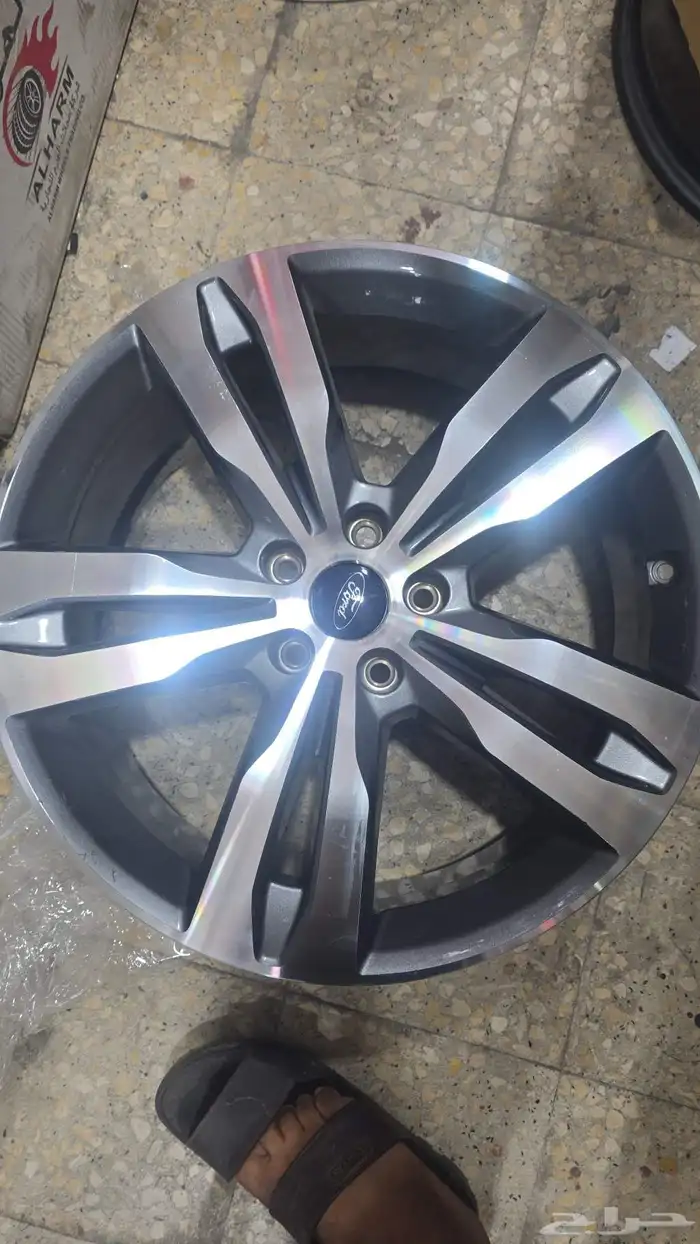 السلام عليكم يوجد لدينا جنوط فورد تيريتوري 2024 0