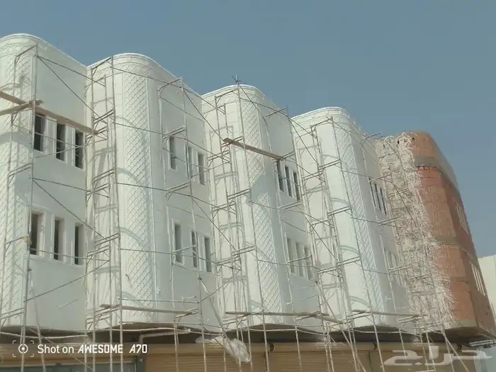 لياسه ملونه باللاسمنت الابيض وبطحاء الرياض 0