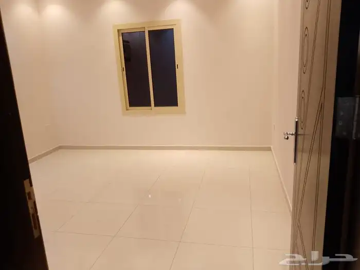 شقة 3 غرف للايجار حي الروضة 4