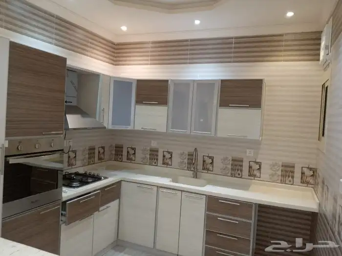 شقة 3 غرف للايجار حي الروضة 5