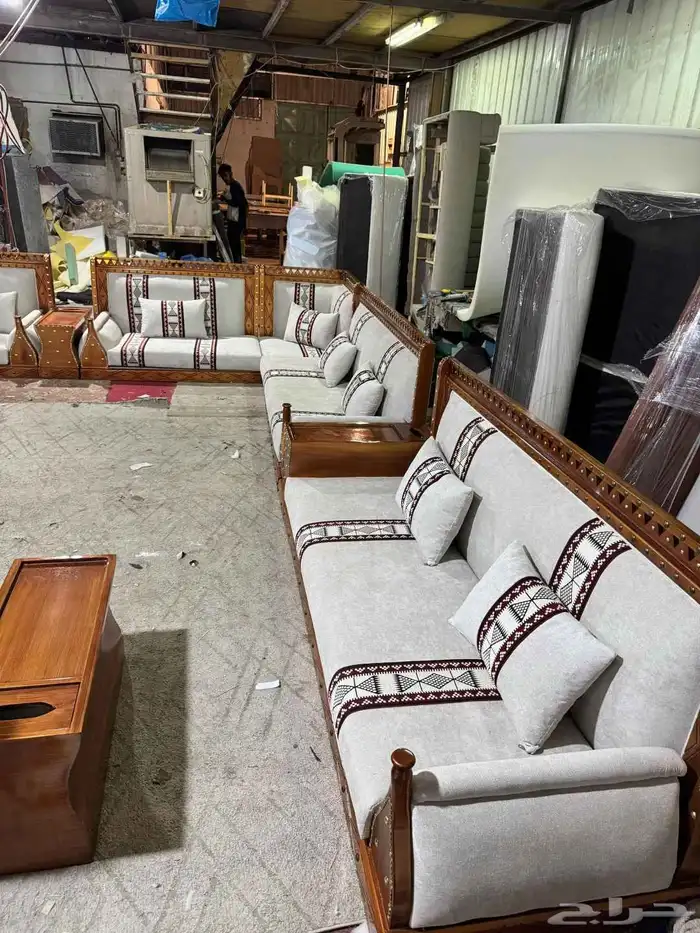 جلسات الخارجية كراسي خشب كنب طاولات 3