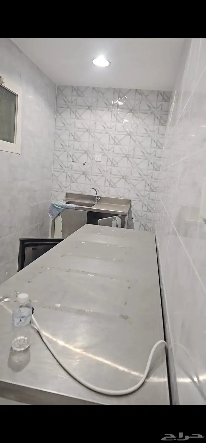 شقه للبيع العزيزيه قريب الجمرات 1