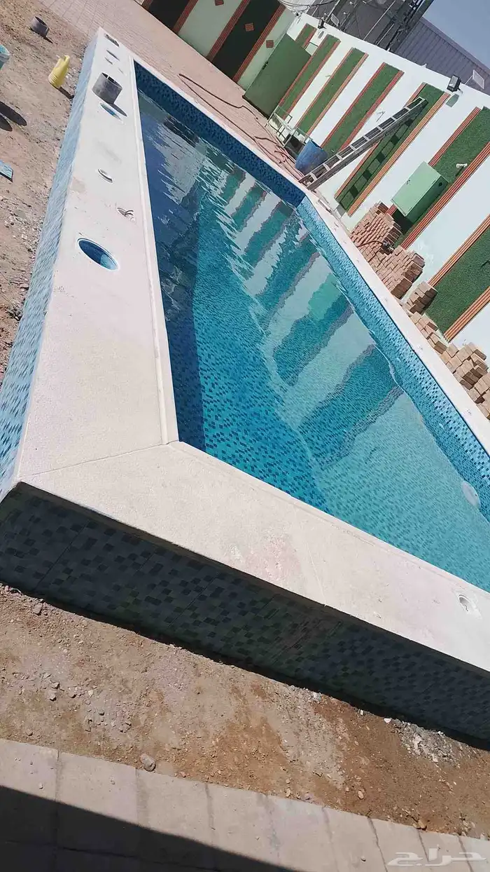 فني مسابح وتشطيب وتركيب فلاتر ومضخات وتركيب مسابح وبيع مضخات 1
