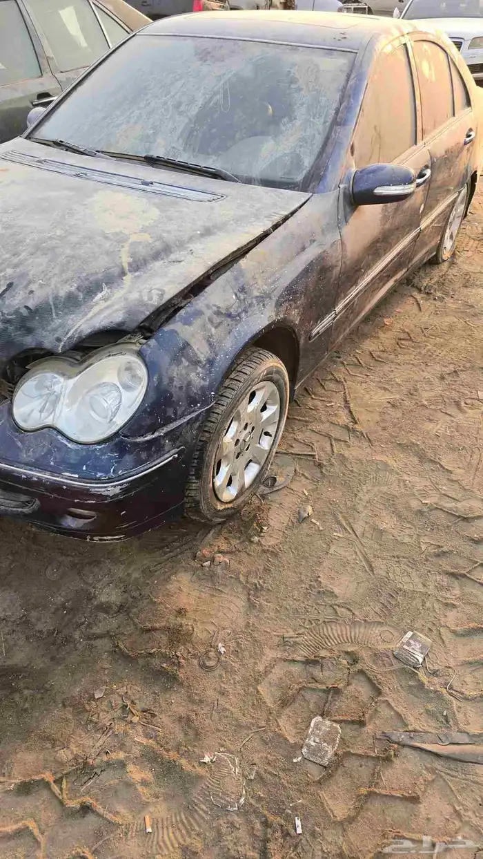 مرسيدس C200 موديل 2006 للبيع تشليح 4