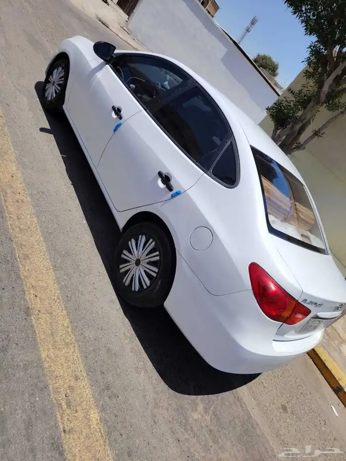 هيونداي النترا 2011 1
