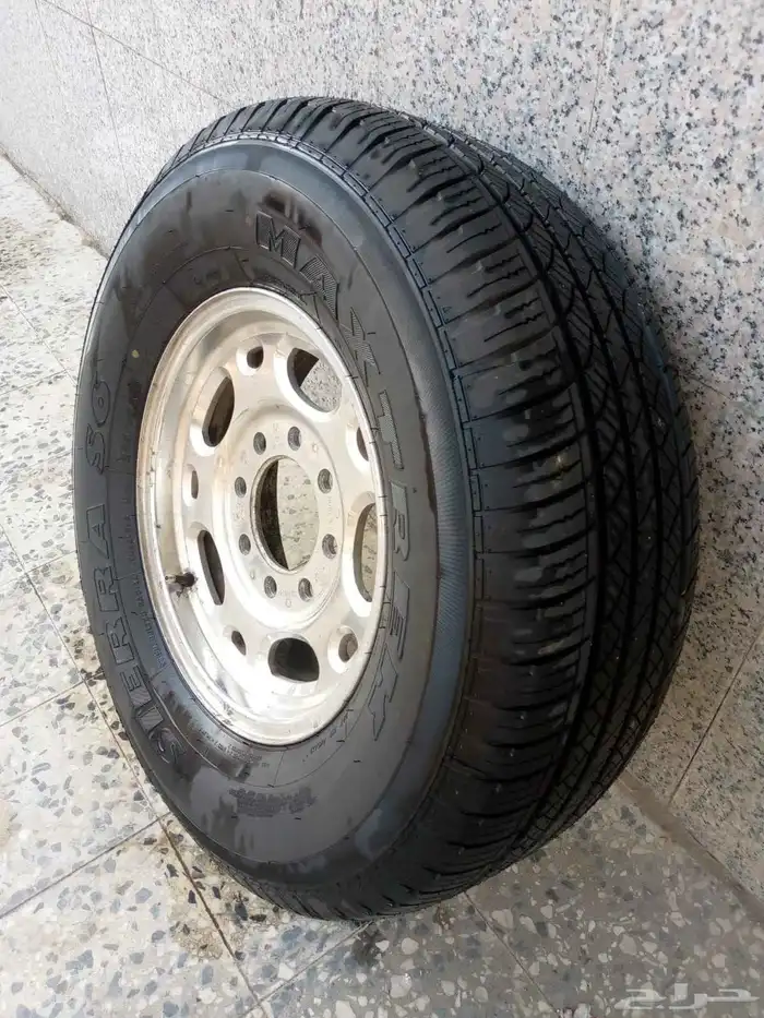 جنط جمس مع كفر جديد 265 70 16 4