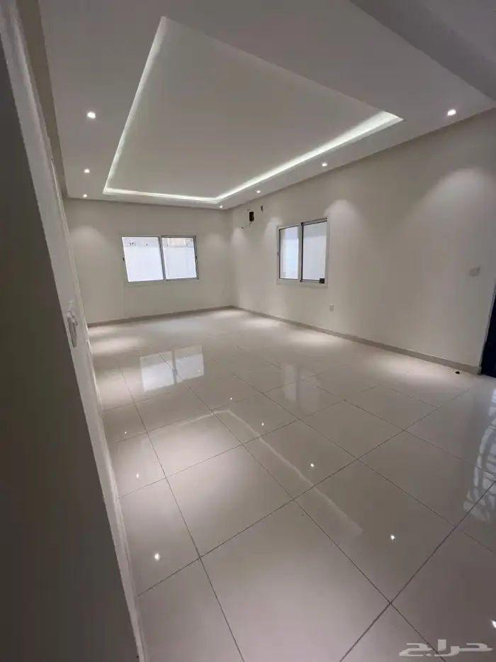 فيلا مميزة للإيجار 310م 5