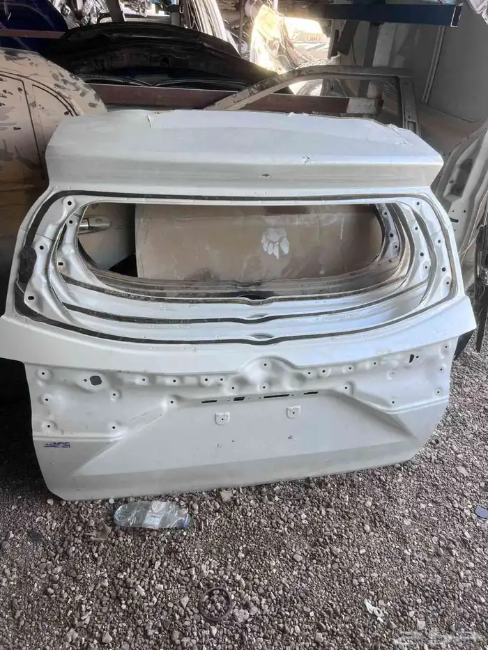 باب شنطه فيلوز مديل 24 ابيض لؤلؤي وكاله نظيف 0