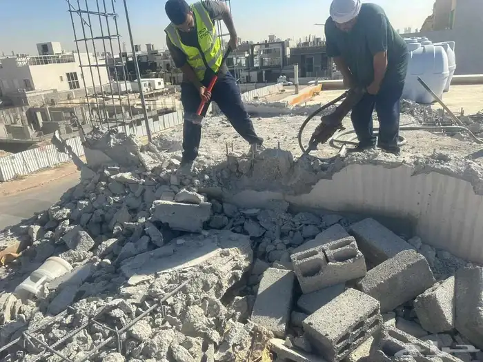 كبروسر تكسير تخشين خرسانه تنظيف حجر ازلت الصدء ضرب رمل 3