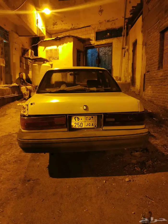 للبيع تويوتا كرسيدا موديل 96 3