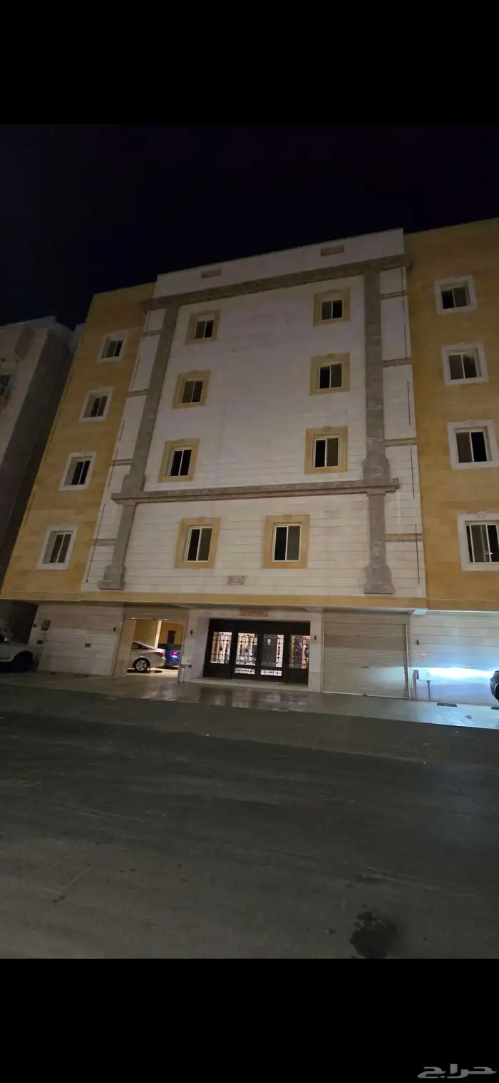 شقة 3 غرف للايجار حي الروضة 0