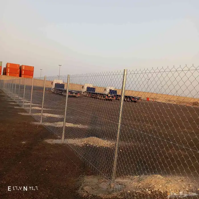 شبك مزارع وملاعب وسياج امنيه 4